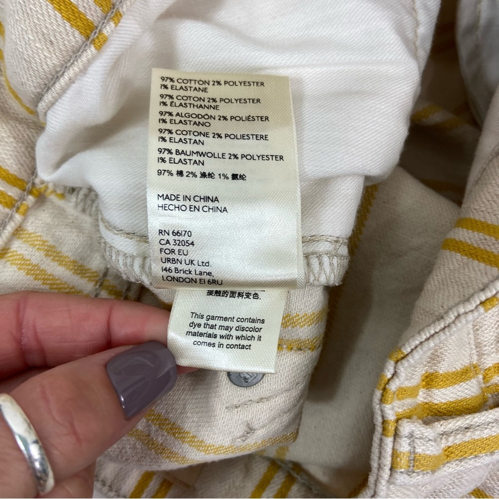 Anthropologie Pilcro Striped Denim Shorts in Yellow 
Size 28 - Picture 10 of 11